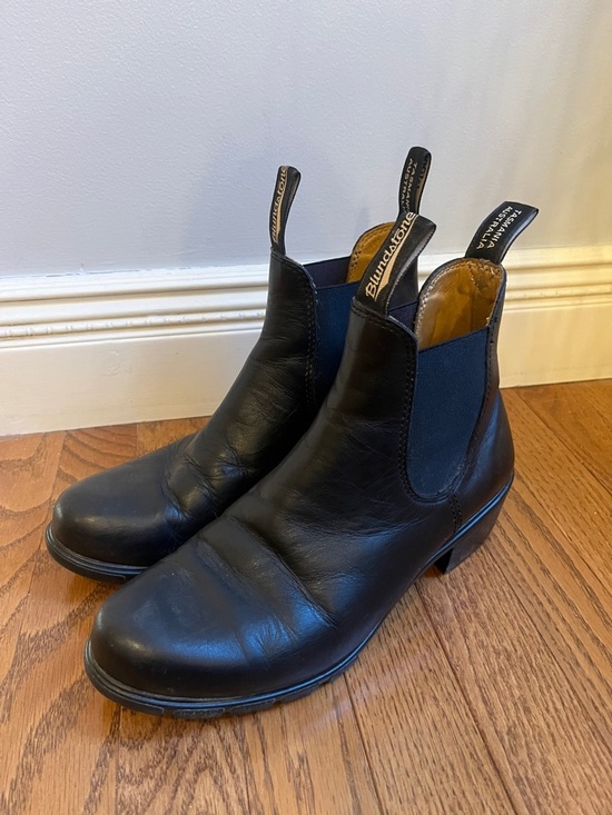 Blundstone Shoes - BLUNDSTONE BLACK LEATHER CHELSEA BOOTS WITH HEEL SIZE EU41 UK7 US9.5-10